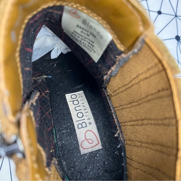 Blondo Reese taupe suede ankle booties size 6.5 - Picture 6 of 9